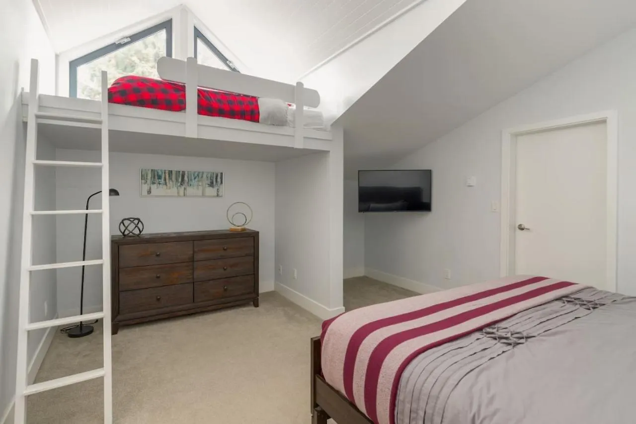 Tantalus Penthouse Mountain And Village Views Whistler